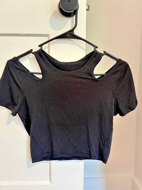 lululemon Shoulder Cut-Out Yoga T-Shirt Black Cutout Short Sleeve Top